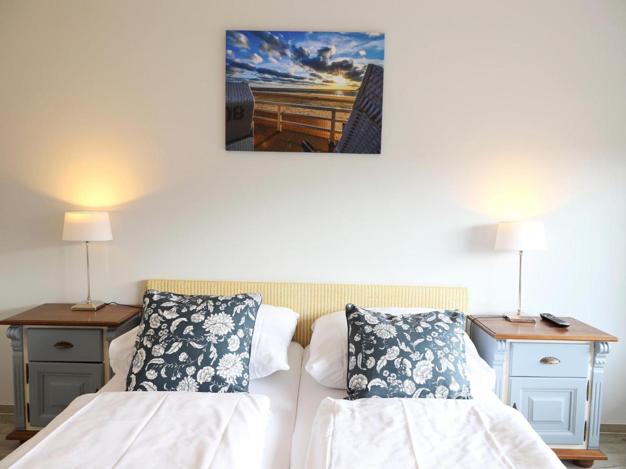 Moderne 2 Zimmerwohnung Mit Grosszuegigem Suedbalkon In Der Ersten Etage Westerland Exteriör bild